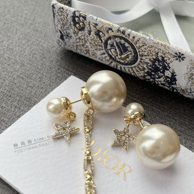 Dior飾品 迪奧經典熱銷款大小珍珠五角星字母耳釘  zgd1099